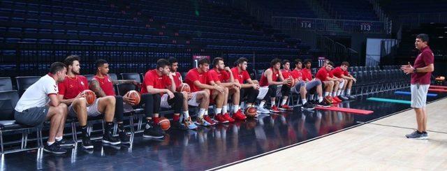 Galatasaray Erkek Basketbol Takımı sezonu açtı