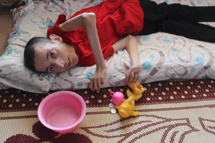 42 yıldır yaşamını 4 engelli çocuğuna adayan anne G3