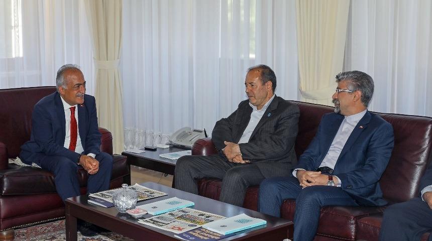 Atatürk Üniversitesi ikili anlaşmalarına bir yenisi daha ekledi