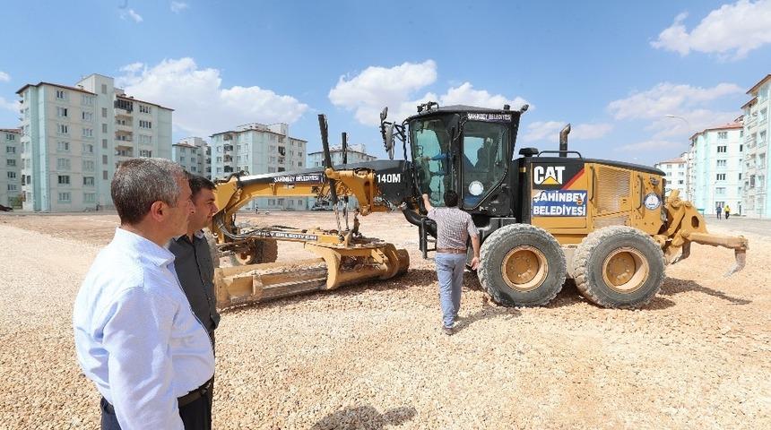 Tahmazoğlu, park &ccedil;alışmalarını inceledi