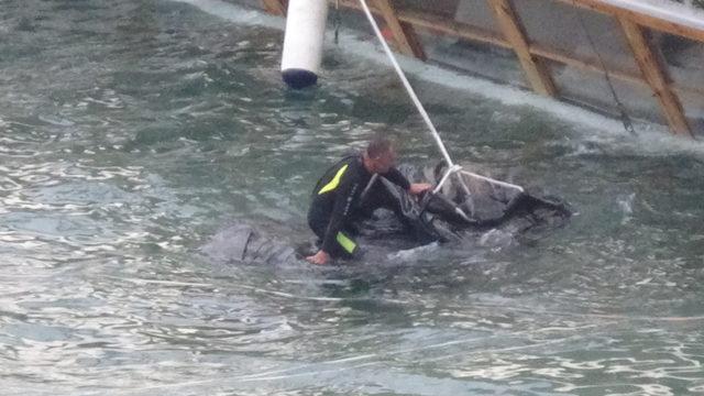 Sinop'ta karaya oturan gezi teknesi kurtarıldı