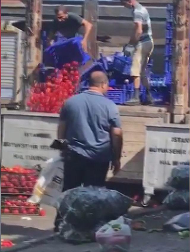 Kasa kasa domates ve biberi çöpe döktüler