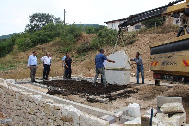 Dumlupınar’da şehitliklerde çalışmalar aralıksız sürüyor G1