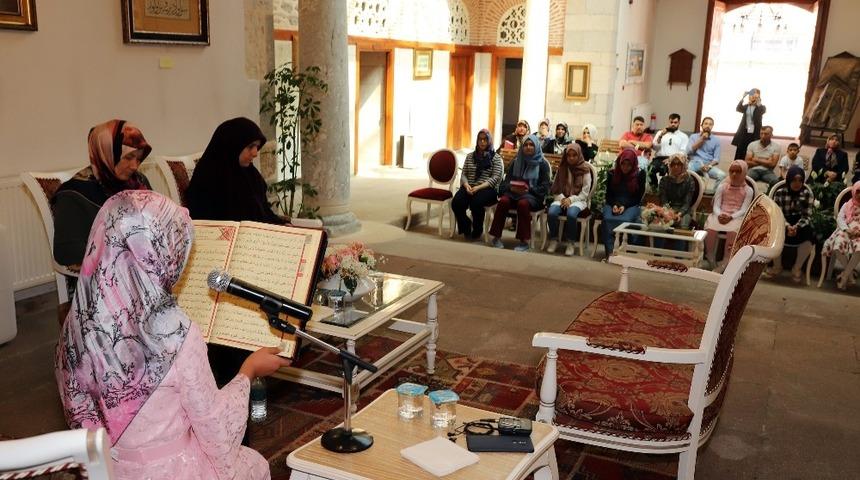 Gen&ccedil; KOMEK&rsquo;te Kur&rsquo;an-ı Kerim&rsquo;i g&uuml;zel okuma yarışması