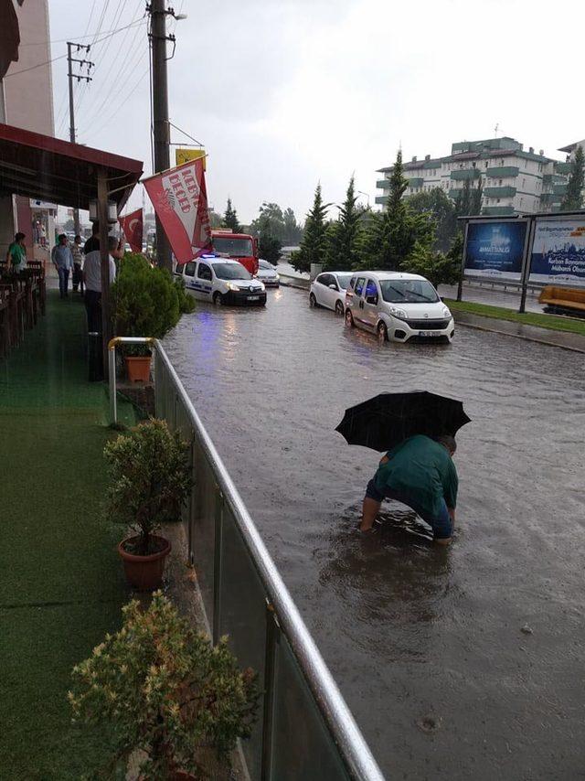 Kocaeli'de yağmur etkili oldu