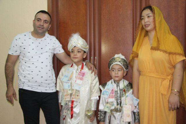 Türk ve Çinli çiftin çocuklarına Nusaybin'de sünnet