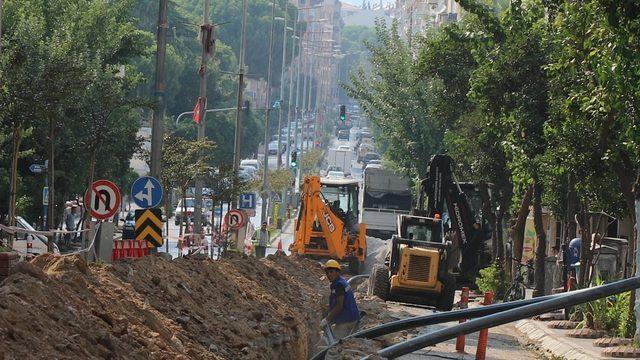 Büyükşehir Batı Gazi’de asfalt öncesi altyapı çalışması başlattı