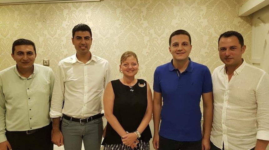 Mersin’de belediye özel kalem müdürlerinden güç birliği