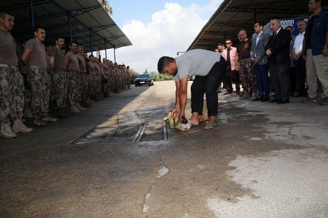 Özel Harekat Polisleri, Hakkari’ye törenle uğurlandı