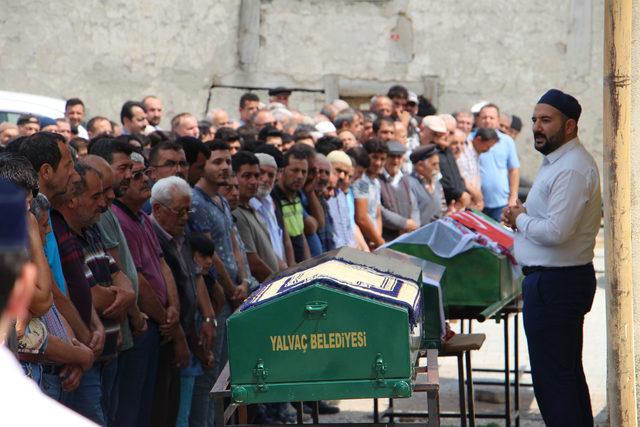 Birlikte yaşadığı kadını, babasını ve köyün muhtarını öldüren kişi tutuklandı (2)