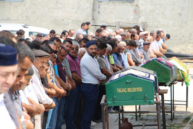 Birlikte yaşadığı kadını, babasını ve köyün muhtarını öldüren kişi tutuklandı (2)