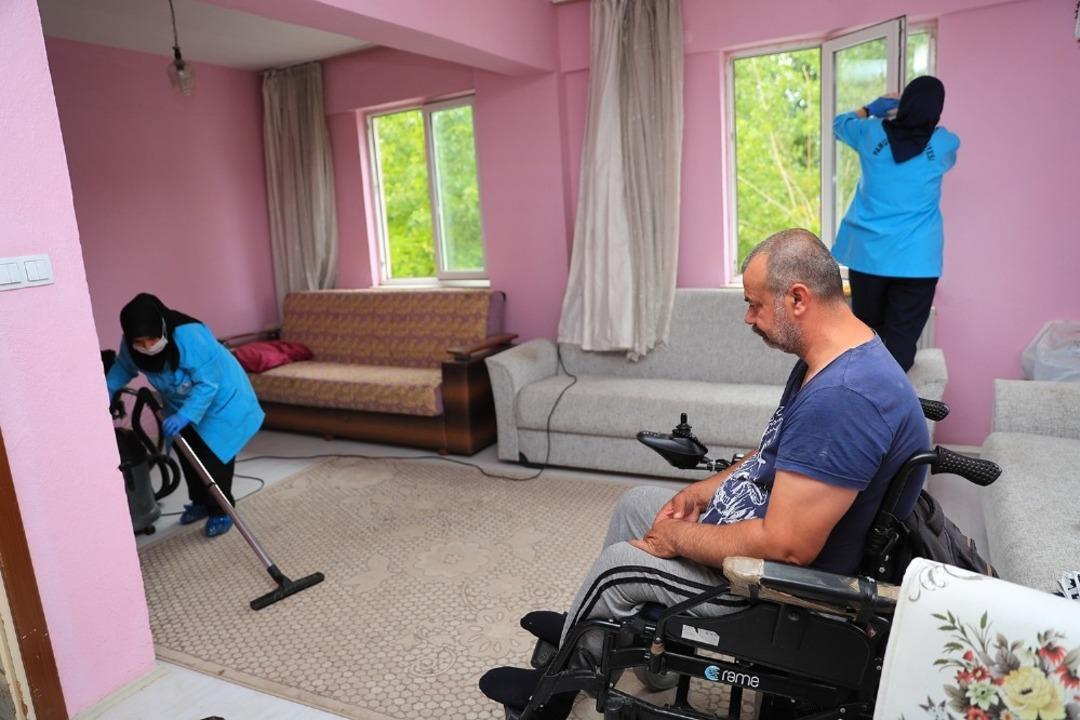 Pamukkale&rsquo;de evde temizlik hizmeti y&uuml;z g&uuml;ld&uuml;r&uuml;yor