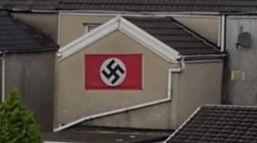 Galler&rsquo;de Nazi bayrağı asan adam g&ouml;zaltına alındı