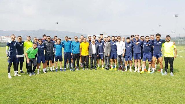 Başkan Zeybek,  AFJET Afyonspor antrenmanını izledi