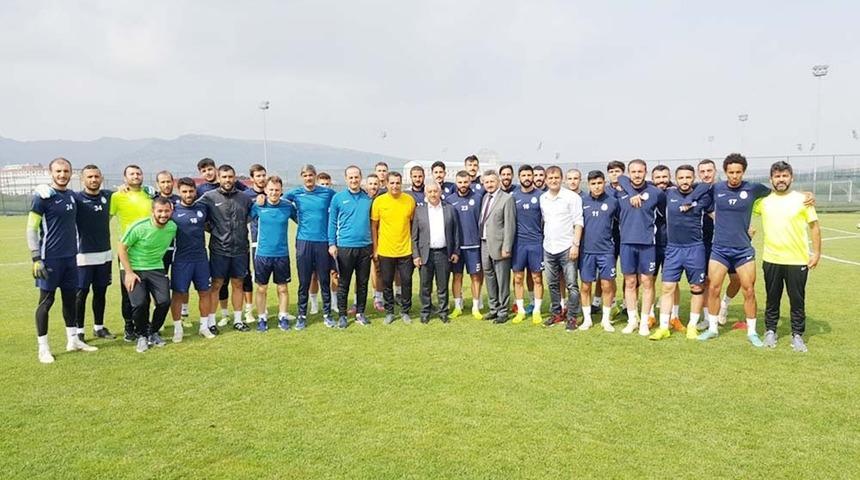 Başkan Zeybek,  AFJET Afyonspor antrenmanını izledi