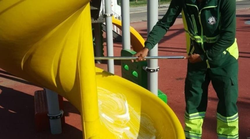 Şahinbey’de parklar temizleniyor