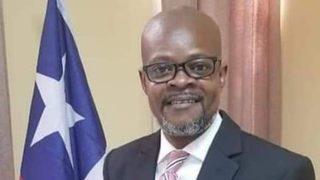 Memur aylığından 120 kat fazla olan maaşının çoğunu halka dağıtacak