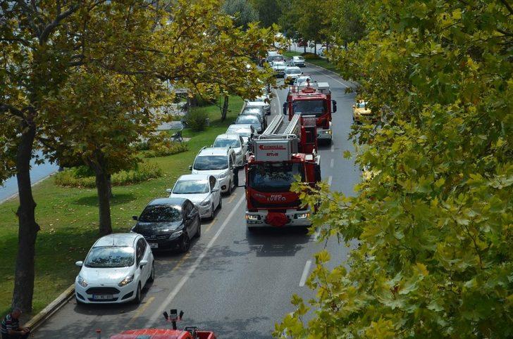 Gölcük depremi için 50 araçlık konvoy G3