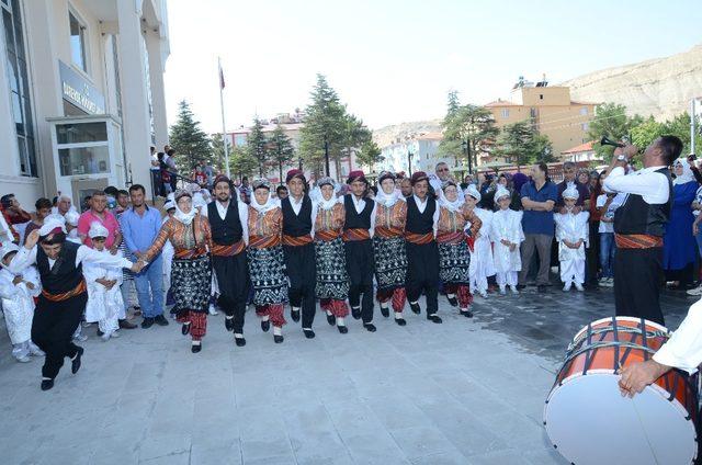 Darende’de Güreş Festivali başladı