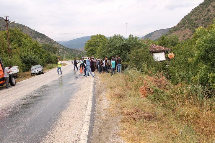 Otomobil bahçeye uçtu G3