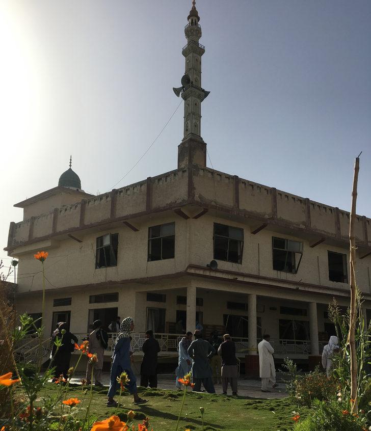 Pakistan'da camide patlama: Ölü ve yaralılar var G4