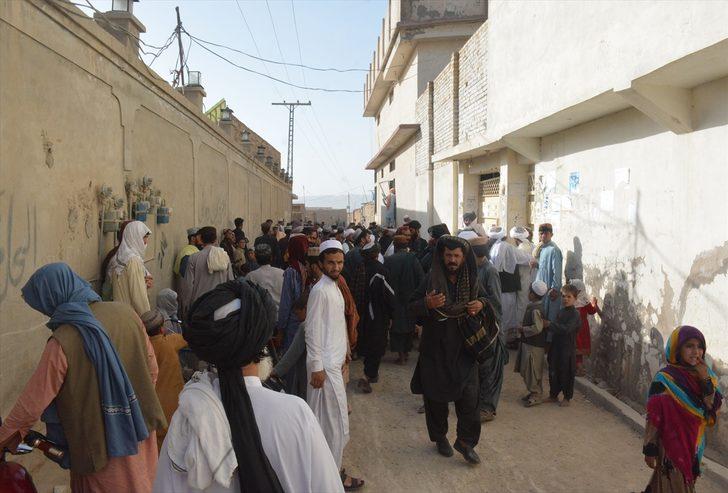 Pakistan'da camide patlama: Ölü ve yaralılar var G1
