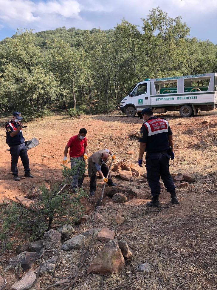 44 gün sonra ortaya çıktı! Babasını öldürüp gömmüş G4
