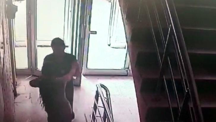 Komşu dehşeti! Acımasızca darp etti G2