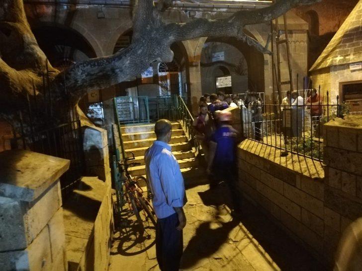 Van Kalesi’nde mahsur kalan vatandaş kurtarıldı G1