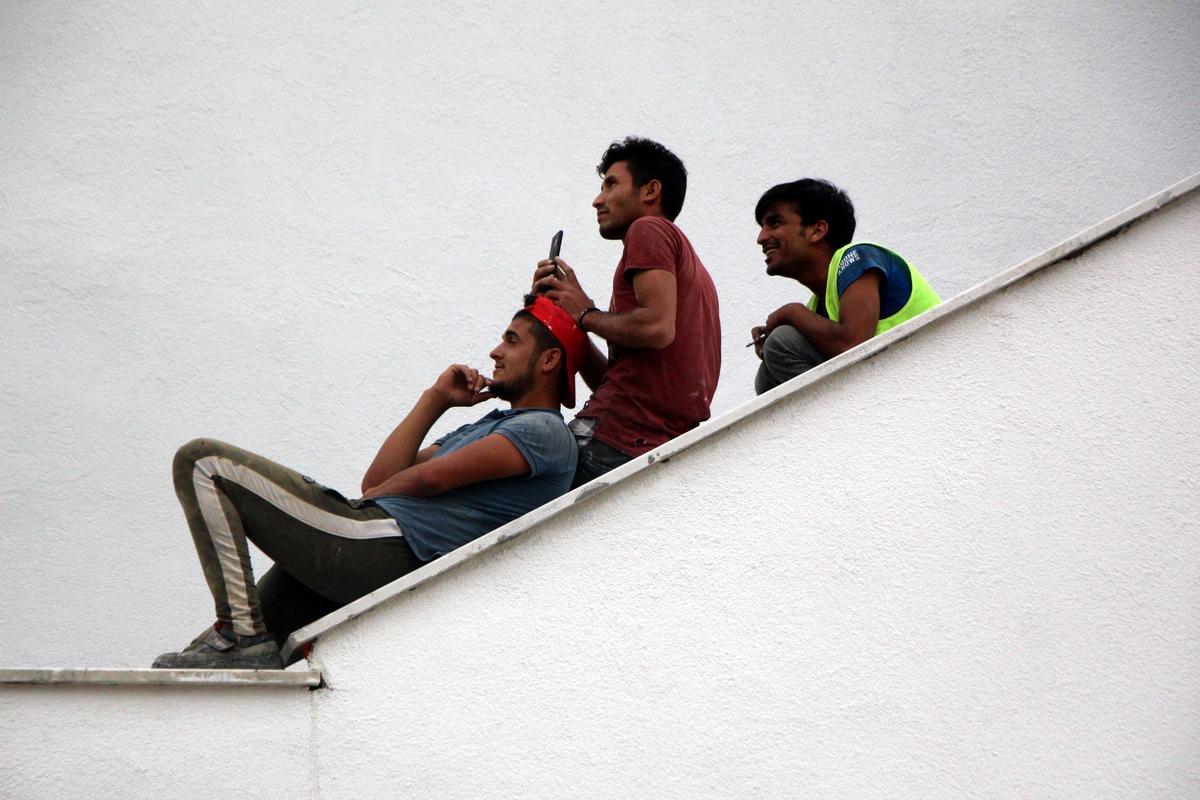 İntihar girişimini sosyal medyadan canlı yayınladılar