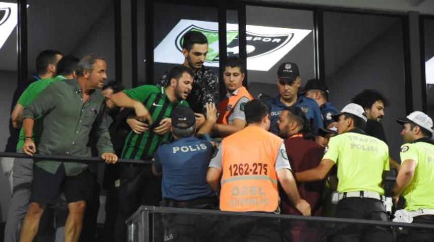 Tribünde gerginlik! 'Başkanlarını boşuna dövmemişler'