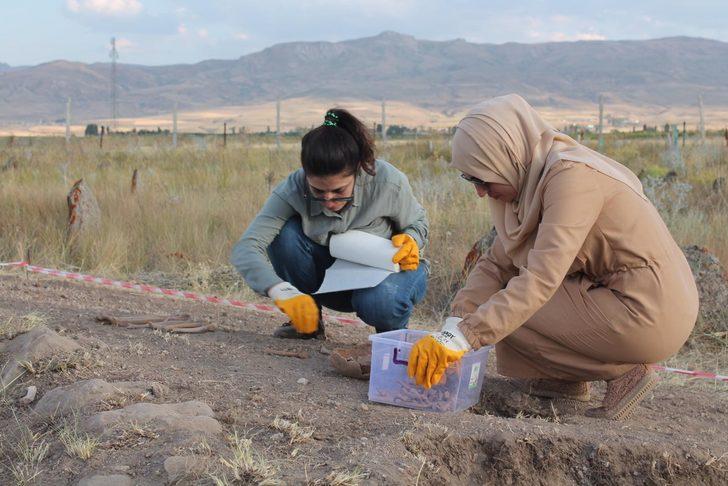 Erzurum'da Alaaddin Keykubat ve annesi Gürcü Hatun’un mezarı arandı G3