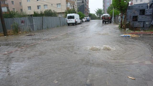 Çanakkale’de sağanak yağış