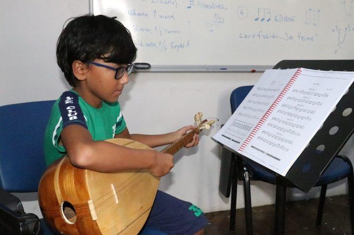 Büyükşehir Belediyesi’nin enstrüman kursları yoğun ilgi görüyor G2