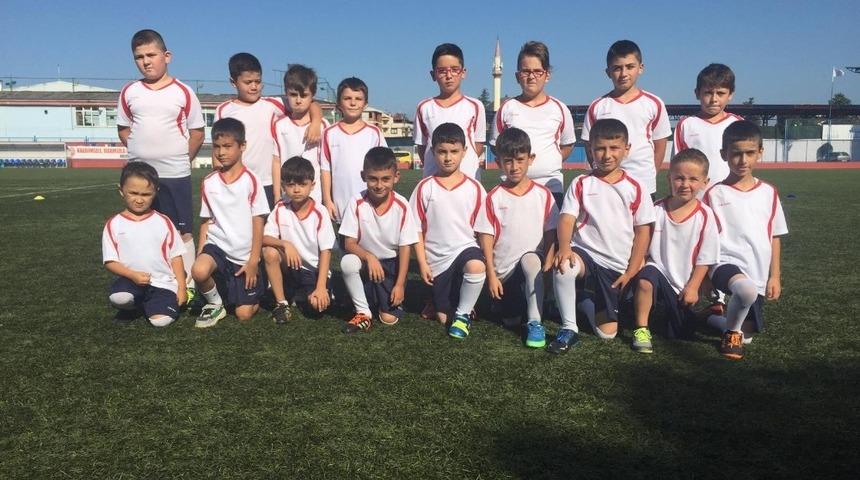 300 &Ccedil;ocuk yeteneğini geliştirdi