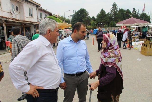 Başkan ve Kaymakam Pazar esnafının sorunlarını dinledi