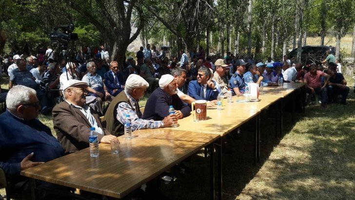 Âşık Sümmani Narman’da anılıyor G4