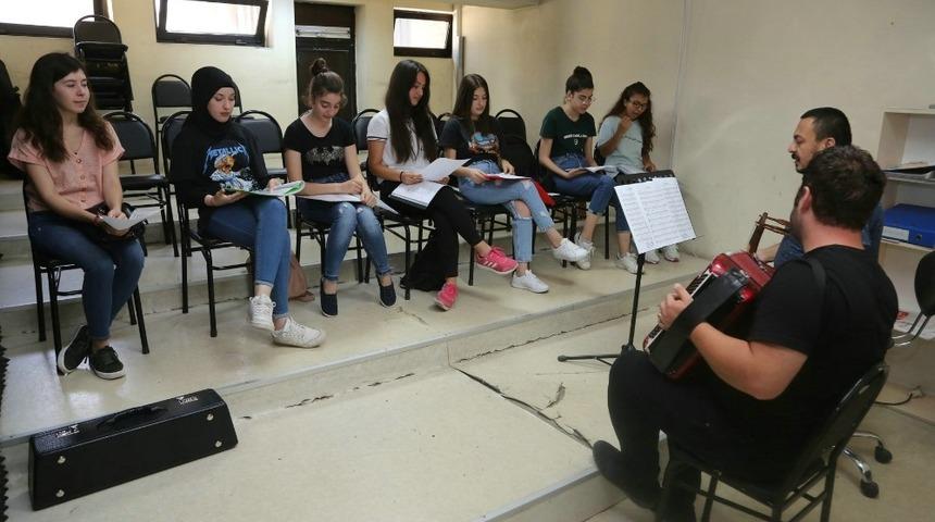 Odunpazarı Belediyesinin ilk Gençlik Korosu kuruldu