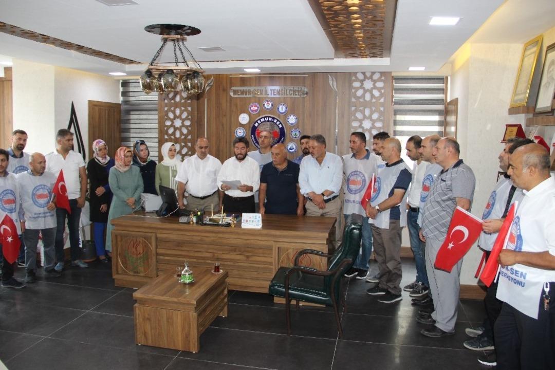 Memur Sen&rsquo;den Toplu s&ouml;zleşme tepkisi