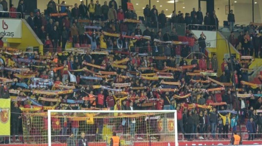 Kayserispor atkı dağıtacak