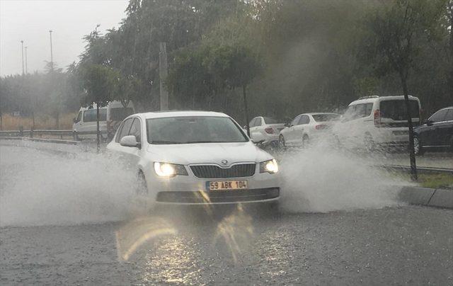 İstanbul'da sağanak yağış<br />
