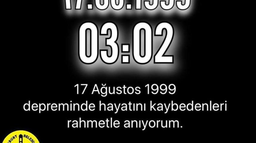Başkan Pekmezci, Marmara Depremi’nde hayatını kaybedenleri andı