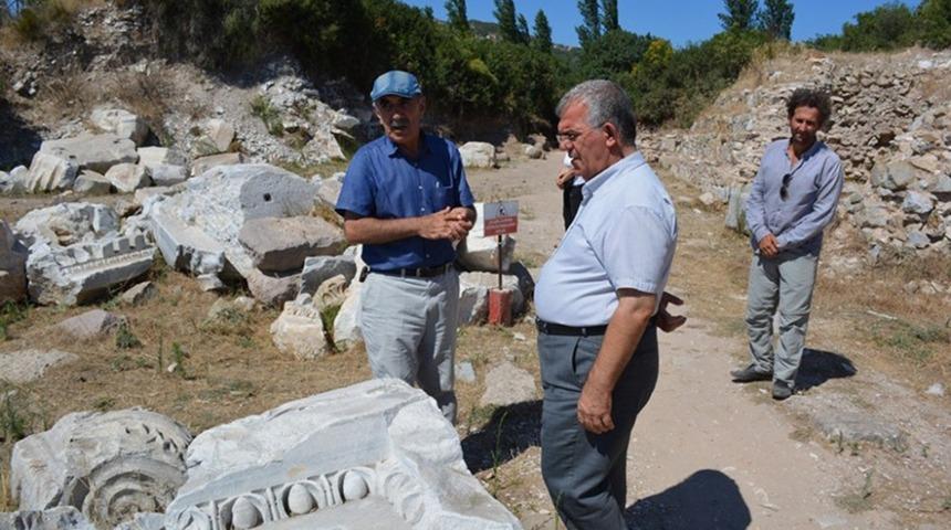 Kaymakam &Ccedil;alık Kyzikos&rsquo;u ziyaret etti