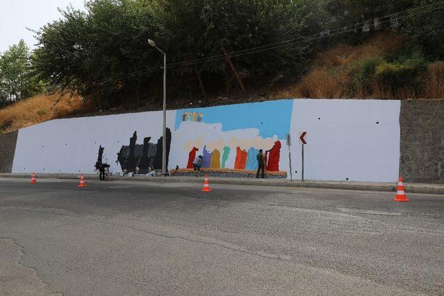 Diyarbakır’da caddeler grafiti ile süsleniyor