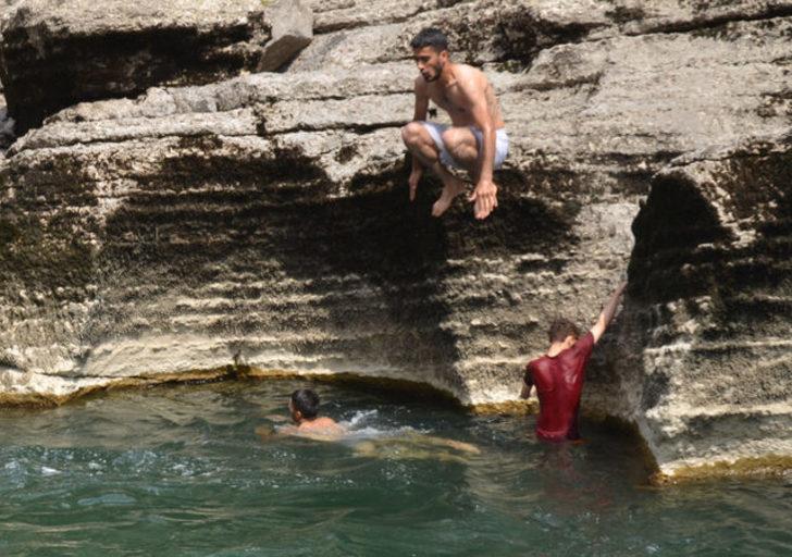 Terörün beli kırıldı! Burası Kato Dağı: Akın ettiler G1