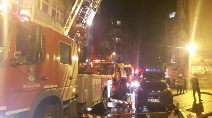 İstanbul'da iş merkezinde korkutan yangın!
