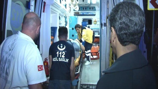Tarabya Sahilinde denize minibüs düştü, 6 kişi yaralandı