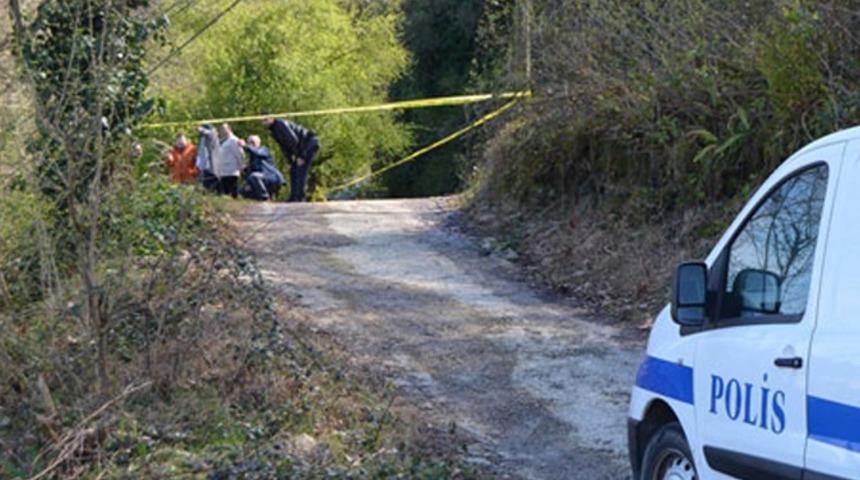 Sakarya'da bulunan erkek cesediyle ilgili 2 kişi gözaltına alındı