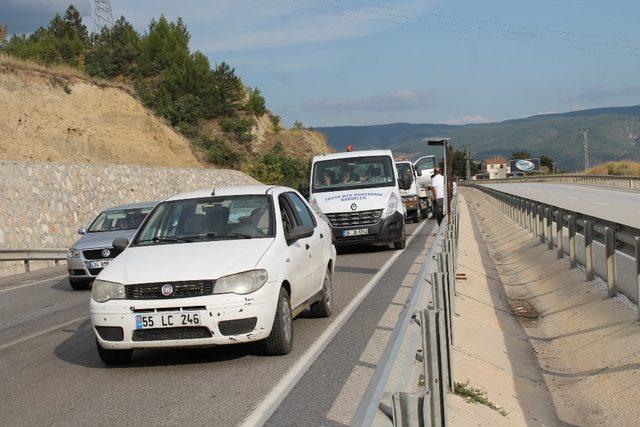 Tosya’da maddi hasarlı trafik kazası