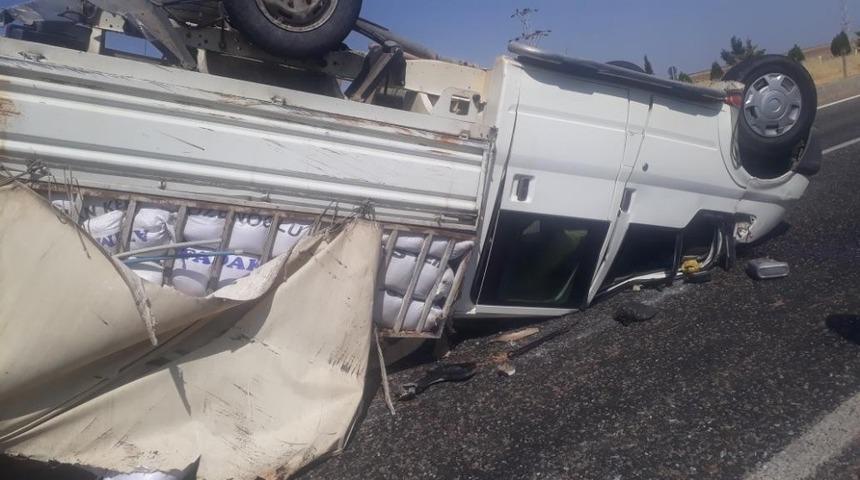 Kamyonet takla attı: 1 yaralı